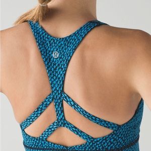 💙Lululemon Circuit Breaker Bra
Scatter Star Beach Blanket Blue Black Sz 4